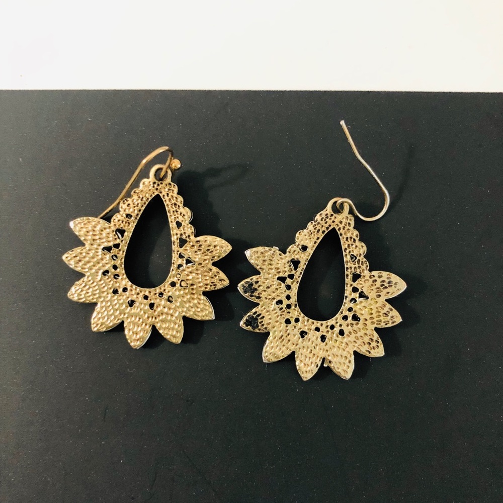 Clear rhinestone teardrop earrings - Picture 4 of 5